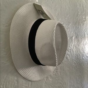 New Free Authority Hat